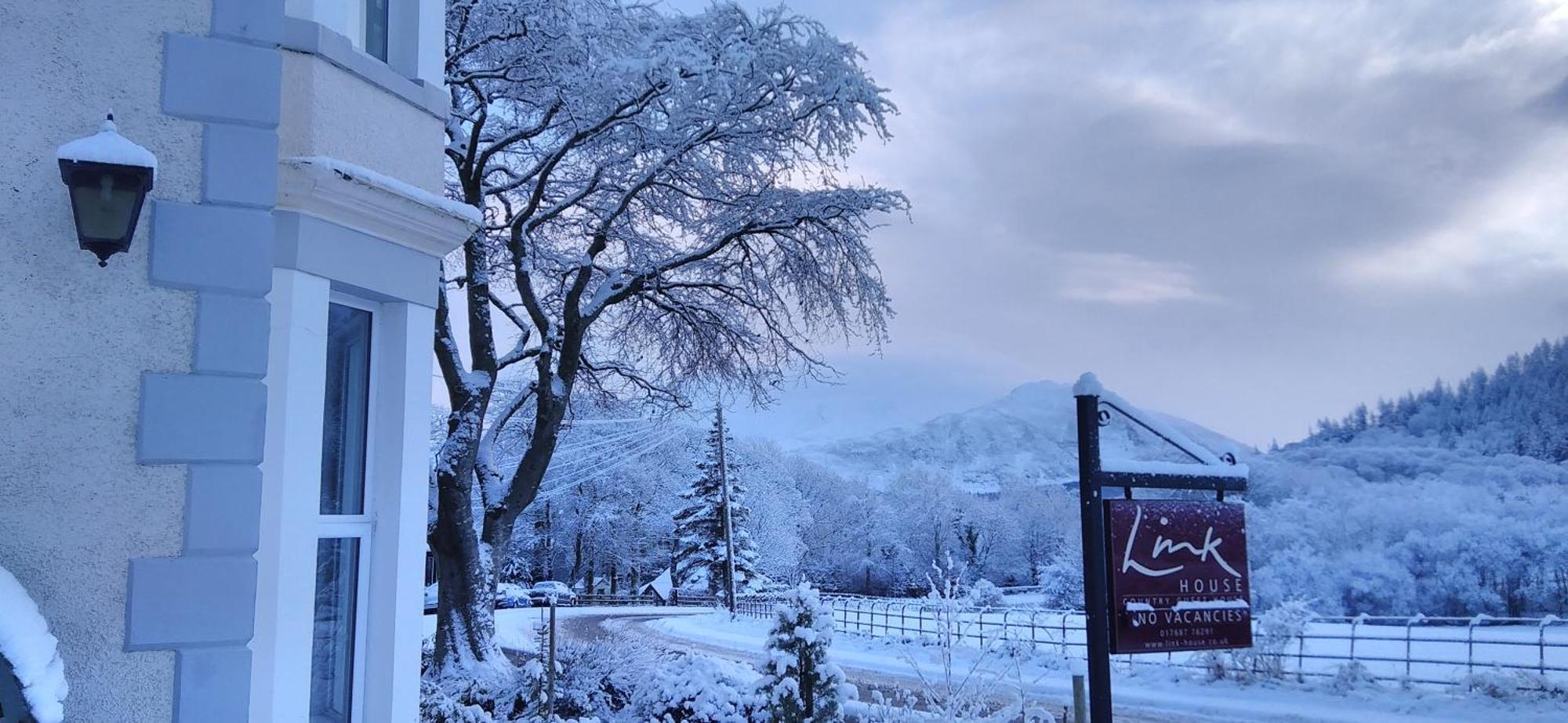 Готель Link House Bassenthwaite Lake Екстер'єр фото