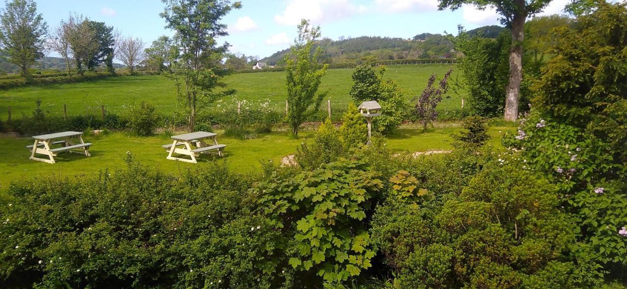 Готель Link House Bassenthwaite Lake Екстер'єр фото