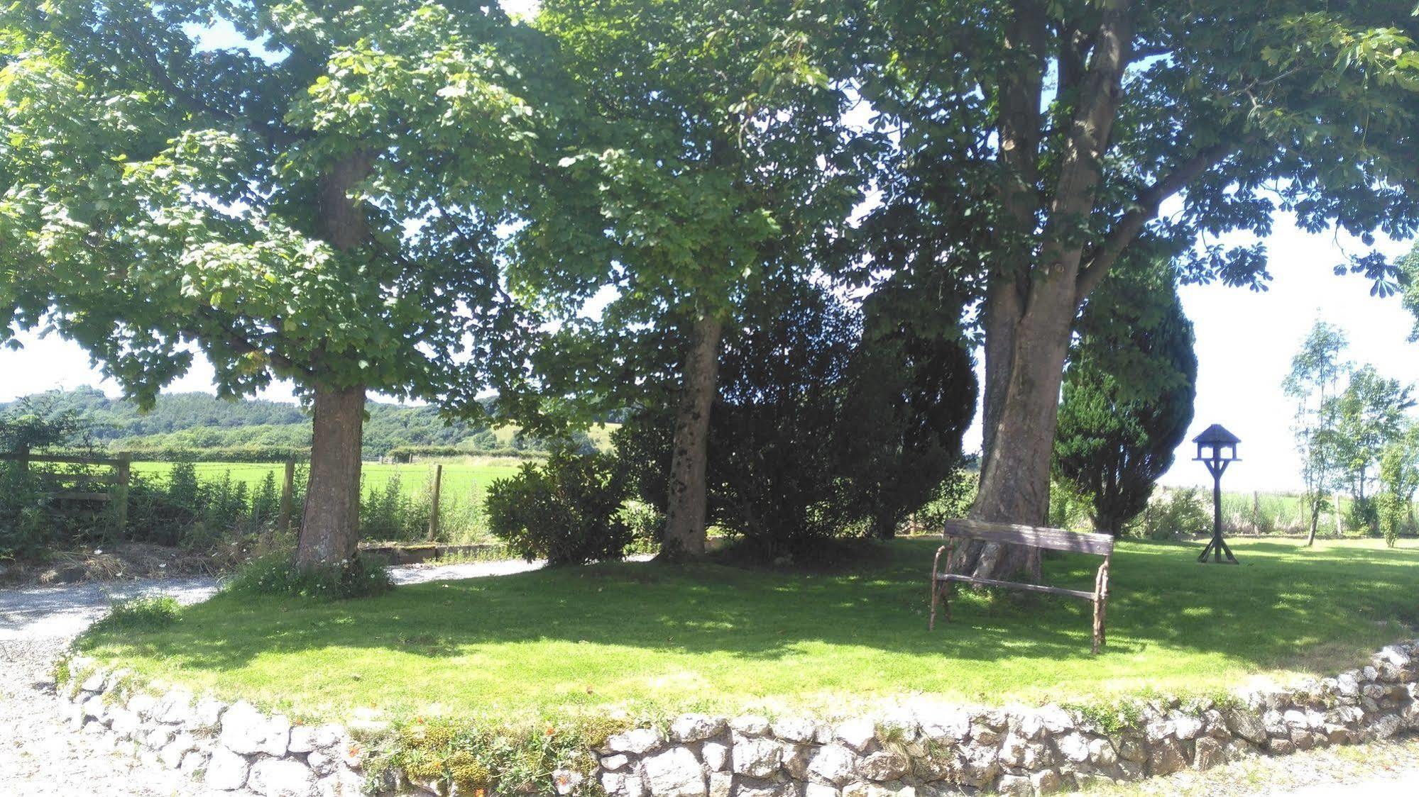 Готель Link House Bassenthwaite Lake Екстер'єр фото