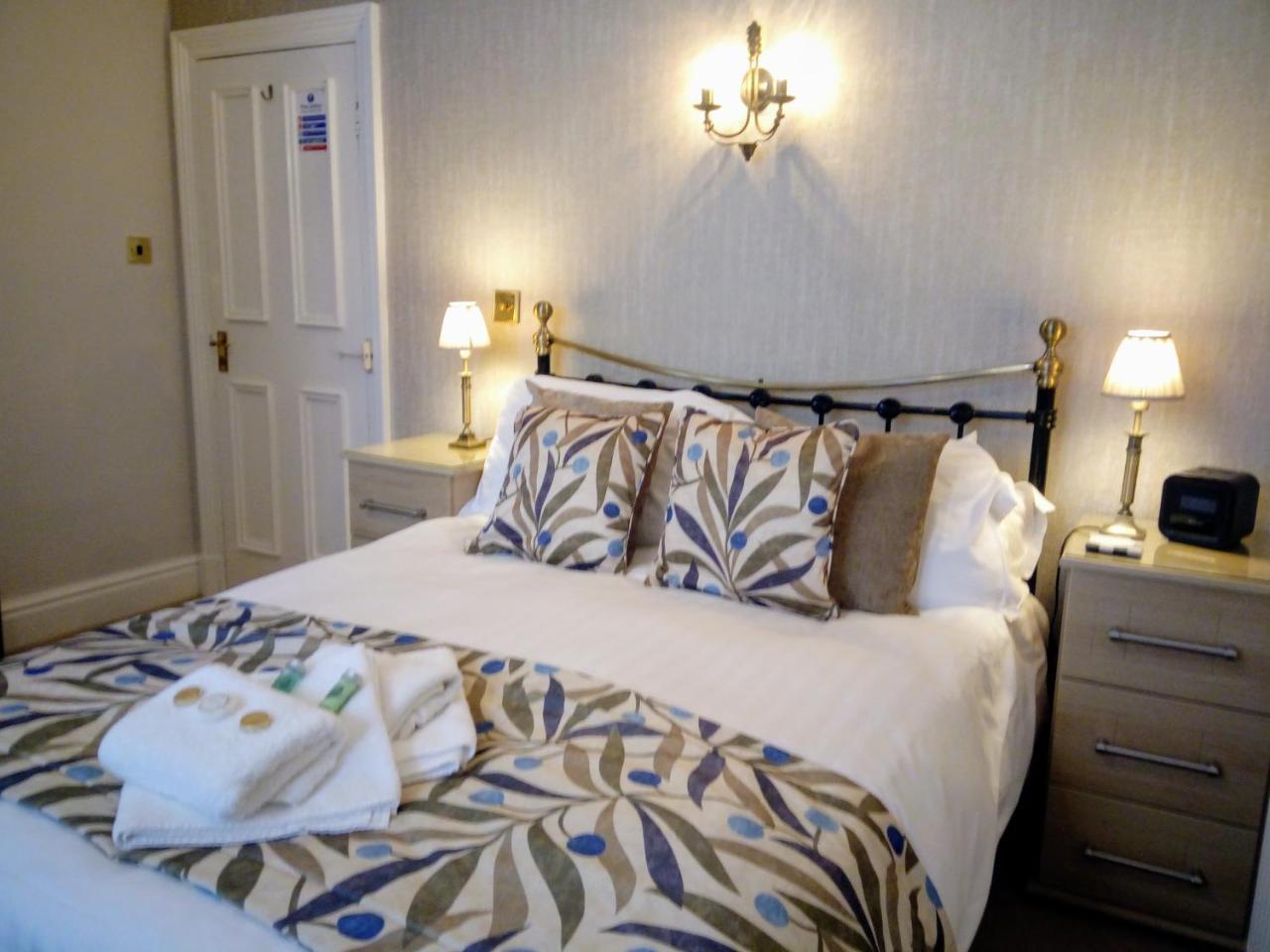 Готель Link House Bassenthwaite Lake Екстер'єр фото